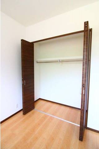 エルシャトー小郡 収納