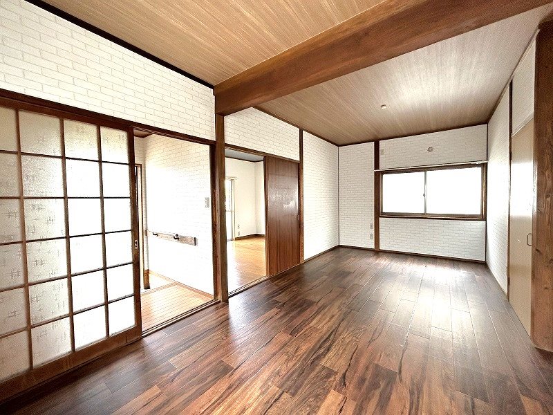山田借家 リビング