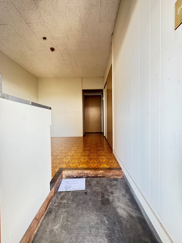 朝日屋アパート 玄関