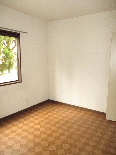 ルミエールB棟 ベッドルーム