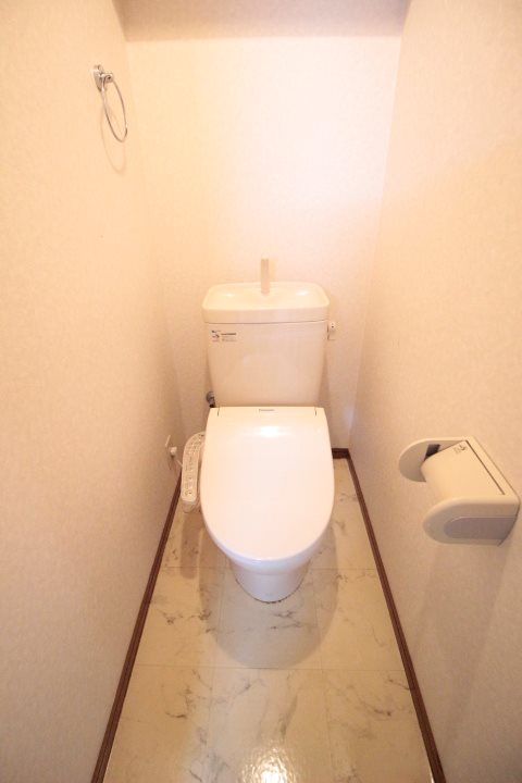 メゾン　ヴィニョーブル トイレ