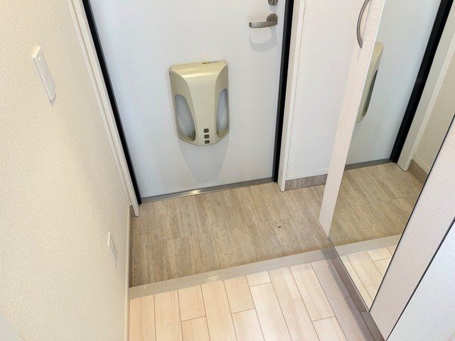プライムヒルズ 玄関