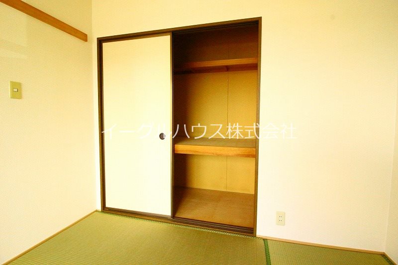 セジュール・ウイングＡ棟 収納