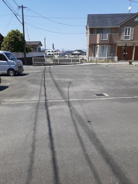 サファイアンエレガンスＢ 駐車場