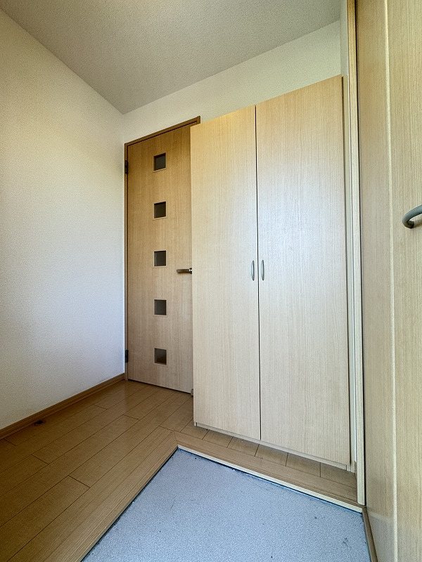 グランドソレーユ東合川 玄関