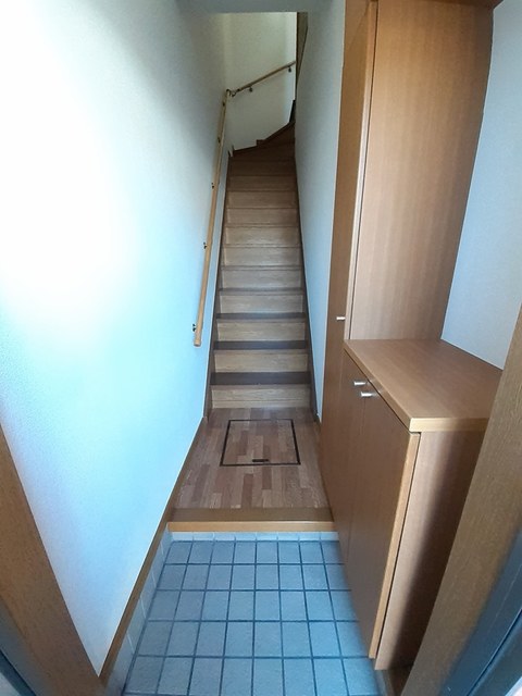 メゾンエスポワール 玄関