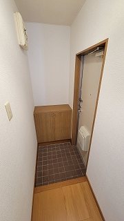 シャトルかきもとＡ  玄関