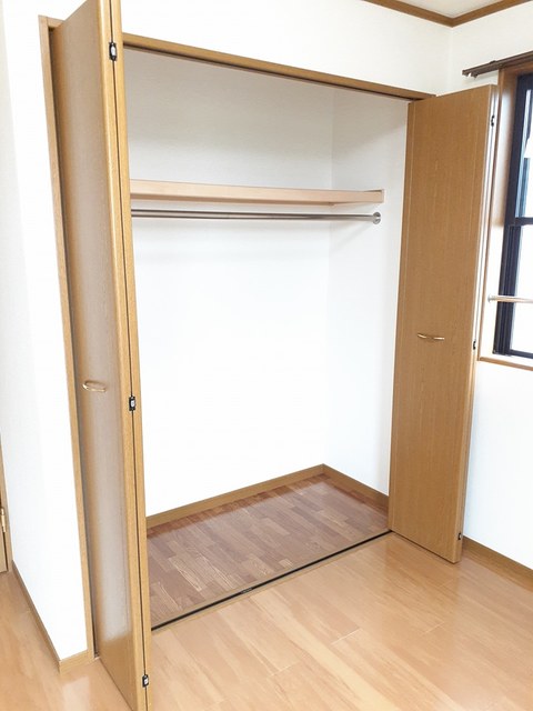 オリエントハイツⅡ　Ｂ棟 収納