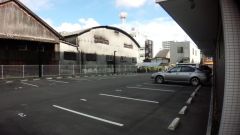 モントーレヒルズ悠 駐車場