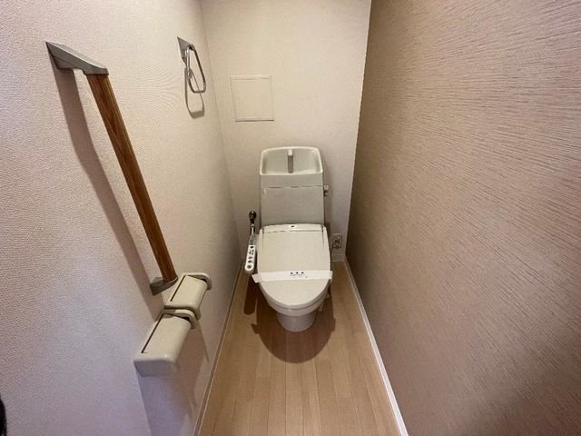 ユニヴァリィ　ルミナス トイレ