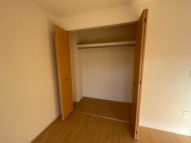 ユニヴァリィ　ルミナス 収納