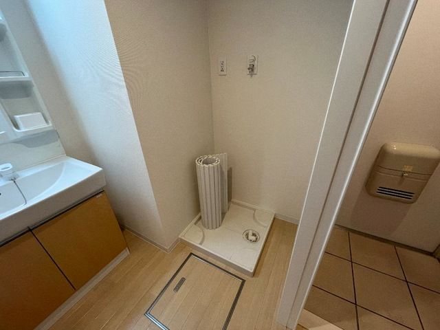 ユニヴァリィ　ルミナス その他