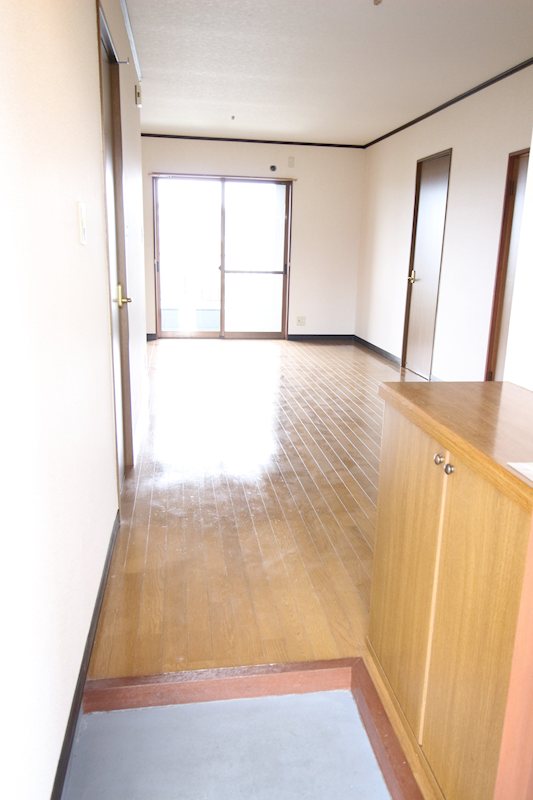 アンフィール原田 玄関