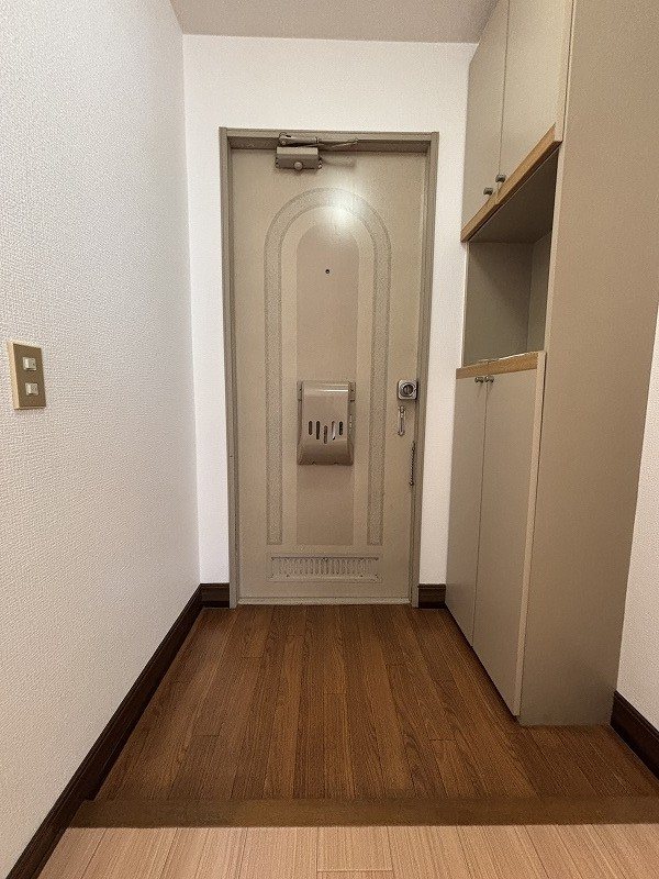 コーポイン三沢 玄関
