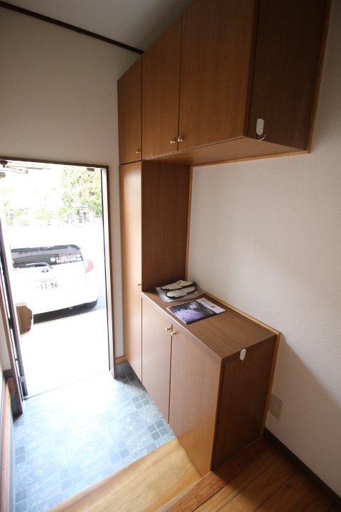 一ツ木壱番館 玄関