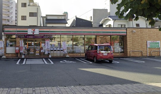 エクセレント東町 コンビニ