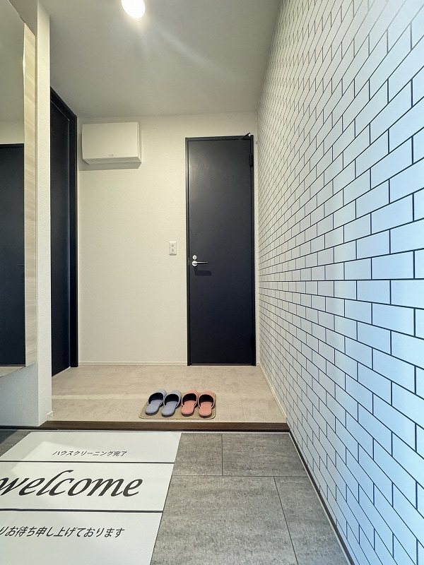 D－ROOM＋西町 玄関