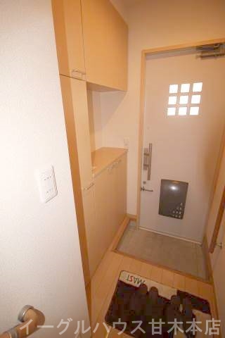 グランディール壱番館 玄関