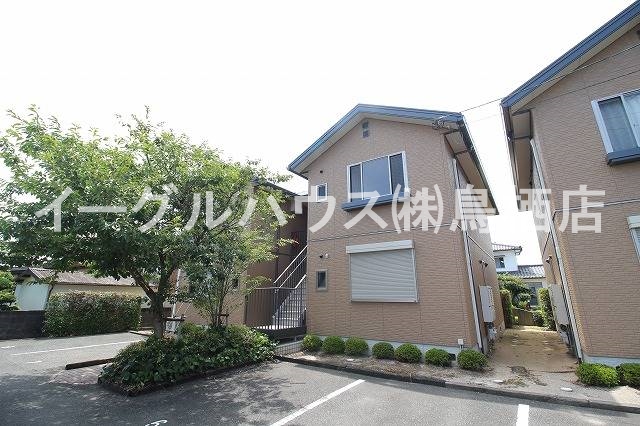 エバーグリーン桜町B棟 外観