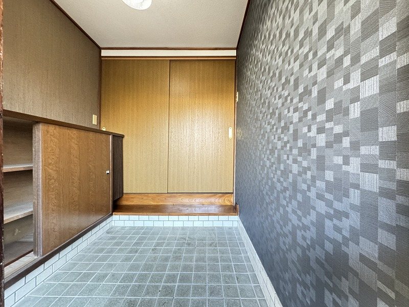 東櫛原貸家 玄関