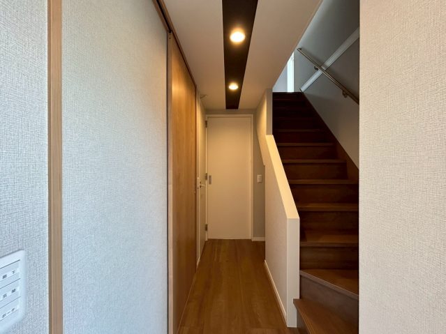 Rizエクリュ驫木 玄関