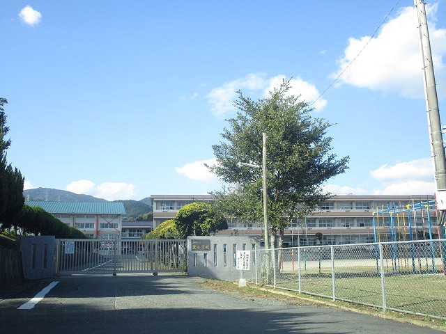 ルミナスハイム 小学校