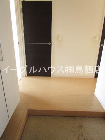 ウィスタリア 玄関