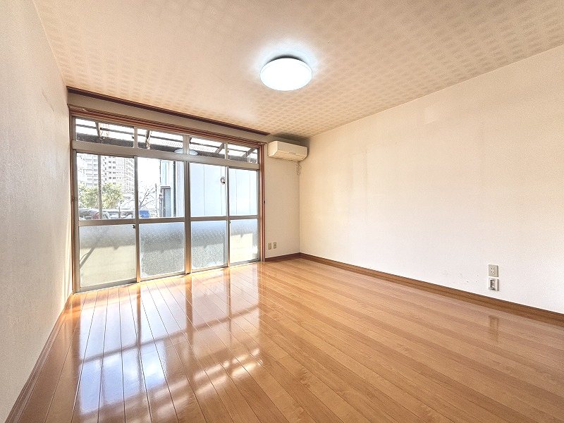 祇園一丁目戸建て リビング