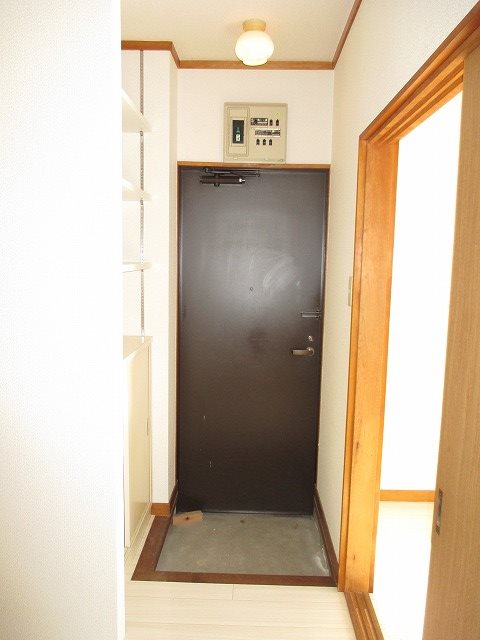 エクセレントハイツA棟 玄関