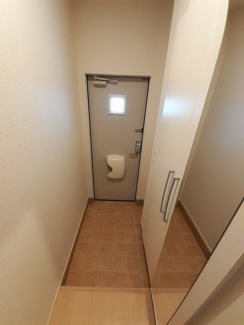 アルコバレーノ　ルーチェ 玄関