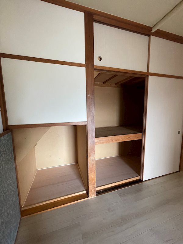 上城内貸家 収納