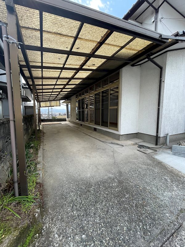 上城内貸家 駐車場