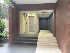 ムーンリバー久留米東町 エントランス
