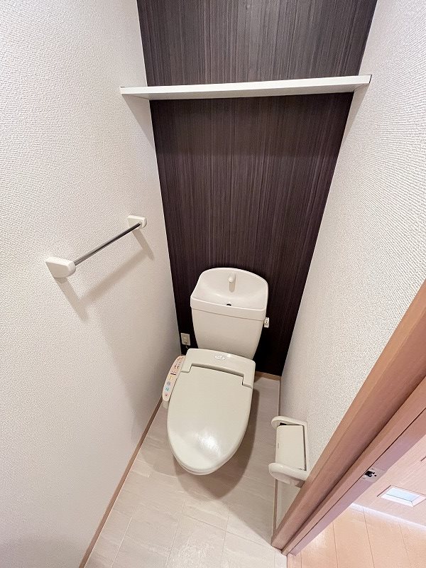 リビングタウン江戸屋敷　E棟 トイレ