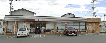 リビングタウン江戸屋敷　E棟 コンビニ