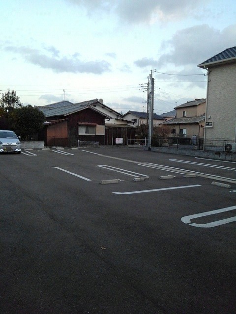 ジュネス 駐車場