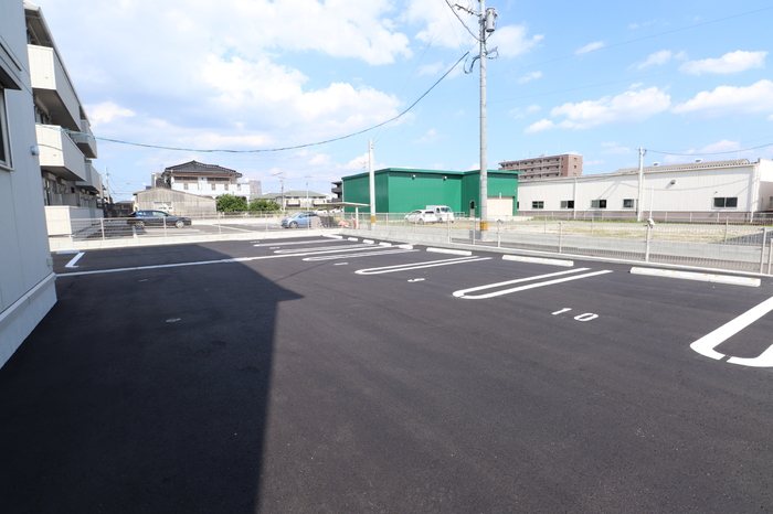 オッツ梅満Ⅱ　A棟 駐車場