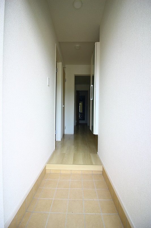 ミルキー　ウェイ　参番館 玄関