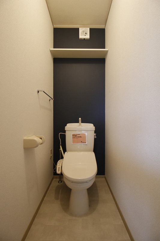 サンシャトーレB棟   トイレ