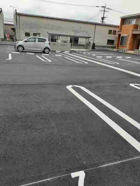 ウメミツハウス２ 駐車場