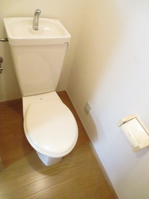 シャトルハイツ トイレ