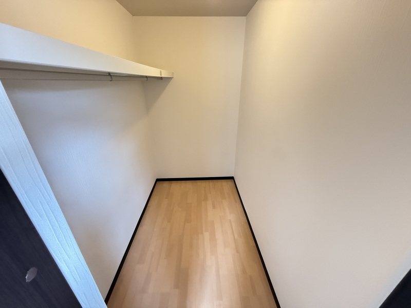 エルセレッソ弐番館 収納