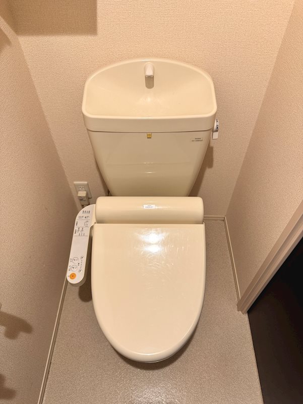 ウィンノーブルA棟 トイレ