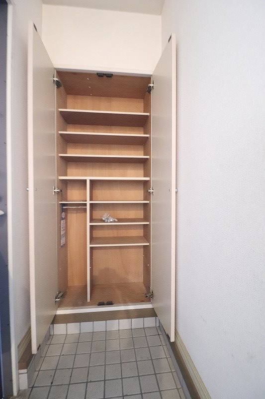 美しケ丘エクセレンス Ⅱ 玄関