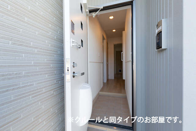 ミルキー　ウェイ　参番館 玄関