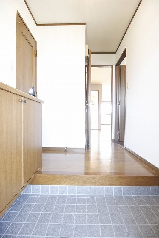 パレけやき弐番館 玄関