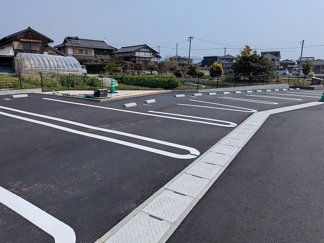 ビクトリア　モーニング　Ｂ 駐車場