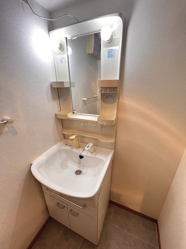 ウイングコート水城 洗面所