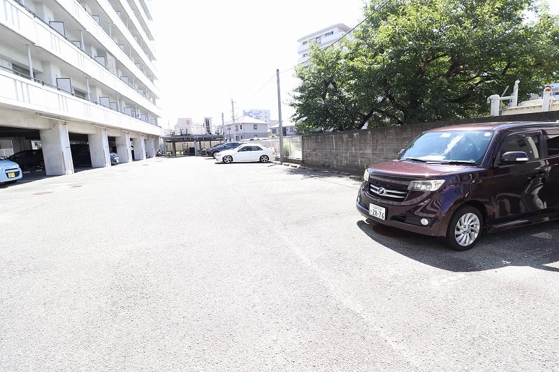 gru 駐車場