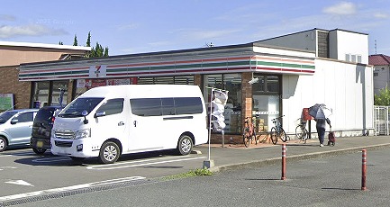 ソラーナ江戸屋敷 コンビニ